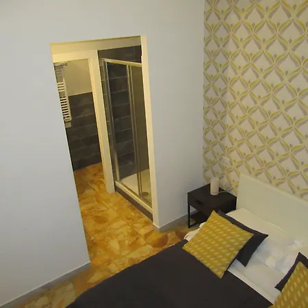 Πανσιόν Rettifilo Νάπολη