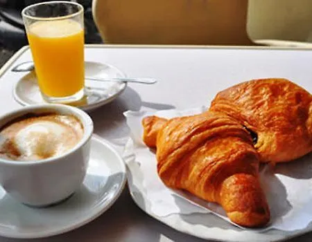 Rettifilo ゲストハウス ナポリ