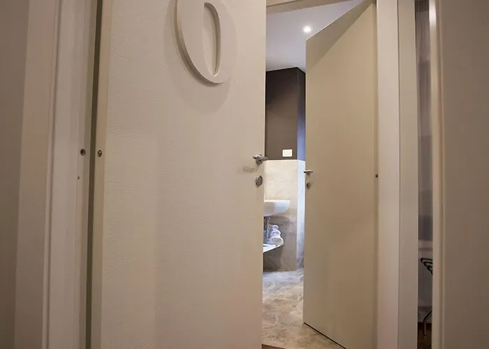 게스트하우스 Rettifilo 3*